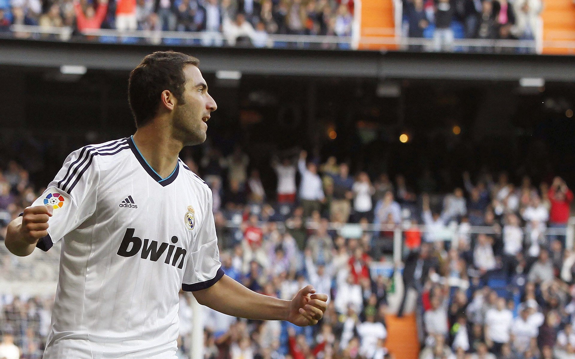 今日足球比分推荐，今日足球即时比分播报